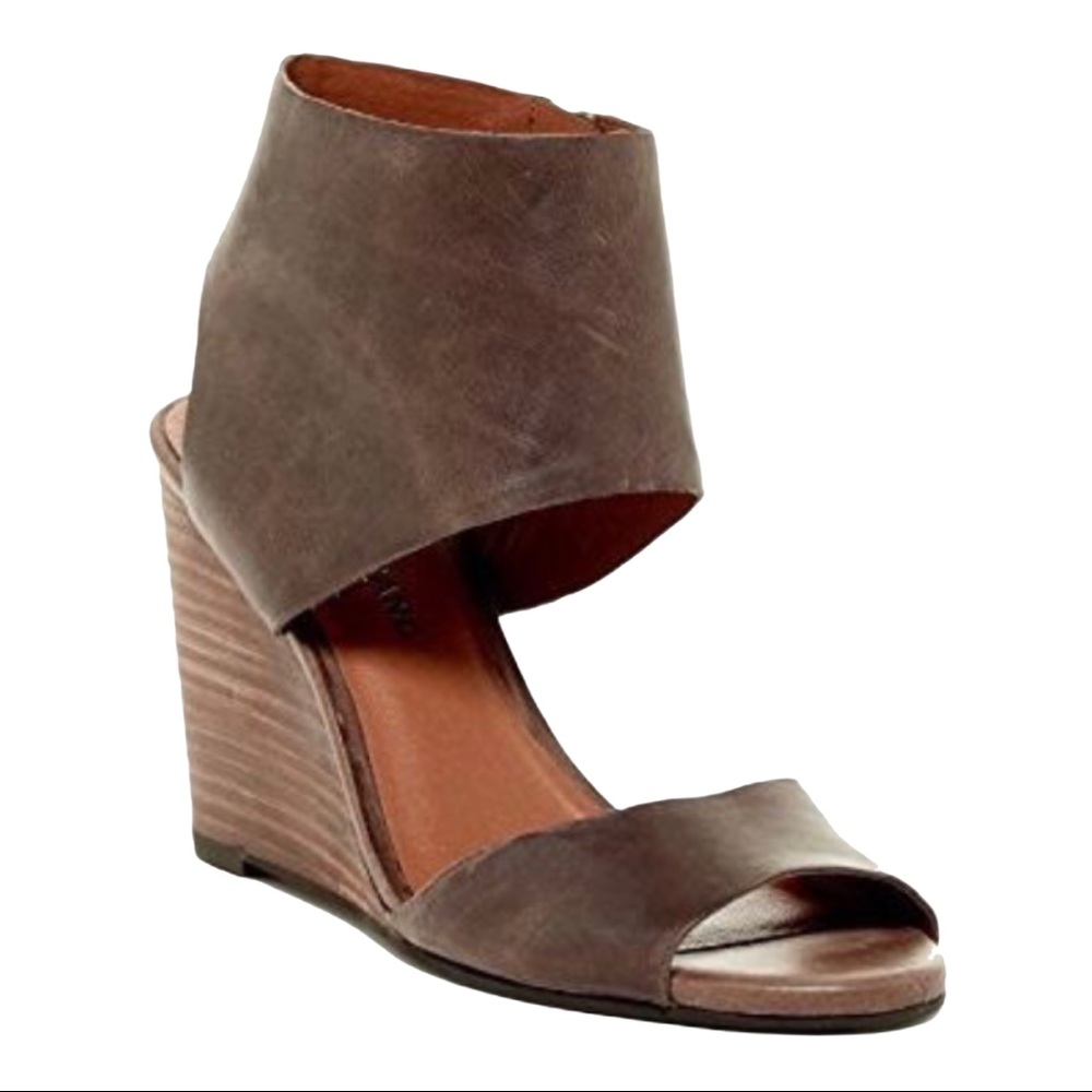 Lucky Brand Raisza Leather Wedge Heel Sandal 8.5